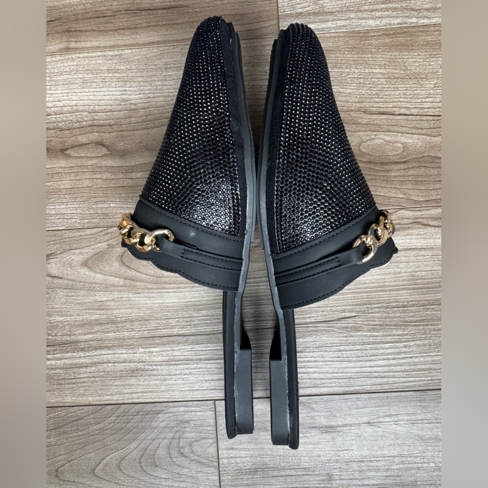 Classic Women’s Mules Black with Gold Chain Size 9 Slip On PU leather NEW in box - Picture 6 of 10